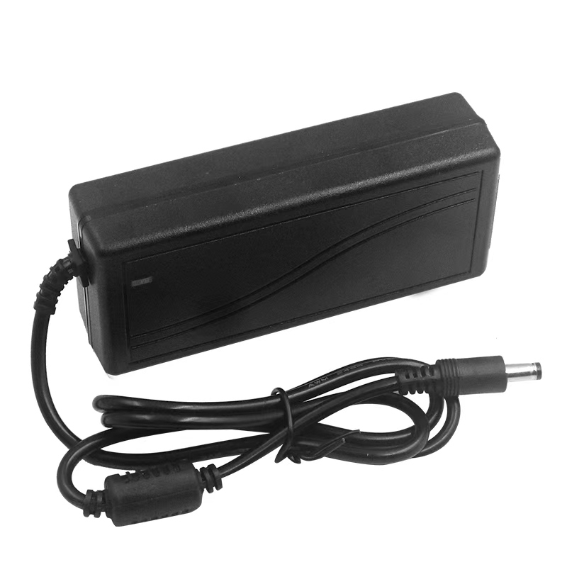 vensfon-CJ-1205-01 За Видеонаблюдение-Зарядно у-ство 220V / 12V – 5A. CJ-1205. Букса 5.5×2.5 mm. - Image 1